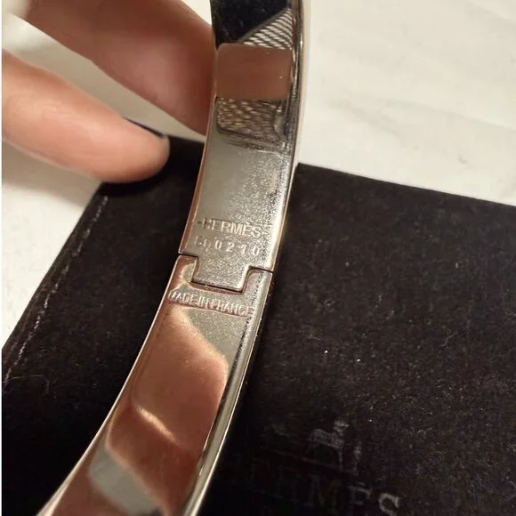 Pink Hermès Clic H Bangle Bracelet - Picture 3 of 4